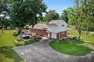 4656 Old Beechwood Rd, Union Township, OH 45244 - Photo 4
