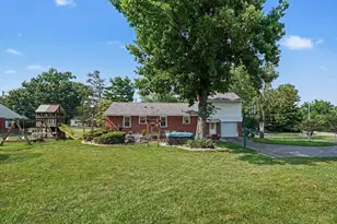 4656 Old Beechwood Rd, Union Township, OH 45244 - Photo 6