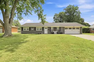 422 Kenwood Ln, Trenton, OH 45067 - Photo 2