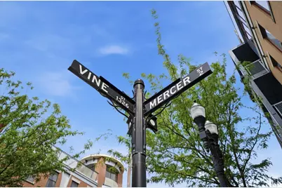 1326 Vine Street #G, Cincinnati, OH 45202 - Photo 4