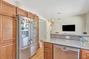 8294 Daly Rd, Springfield Township, OH 45231 - Photo 12