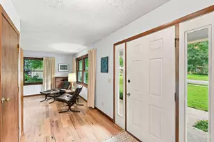 9233 Meadow Dr, Maineville, OH 45039 - Photo 6