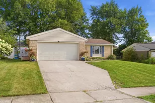 834 Holyoke Dr, Forest Park, OH 45240 - Photo 4