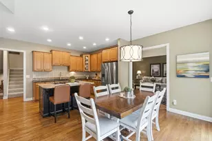 819 River Forest Dr, Hamilton Township, OH 45039 - Photo 12