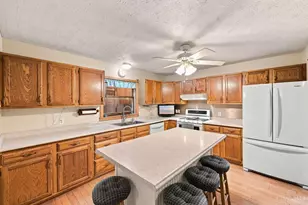 6583 Schweitzerhoff Rd, Colerain Township, OH 45247 - Photo 10