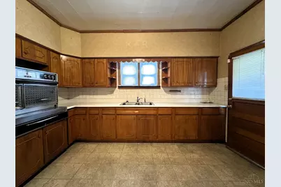 112 E 72nd Street, Cincinnati, OH 45216 - Photo 8