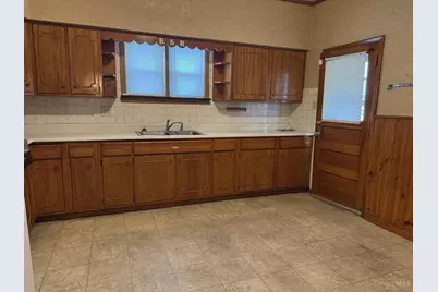 112 E 72nd Street, Cincinnati, OH 45216 - Photo 10