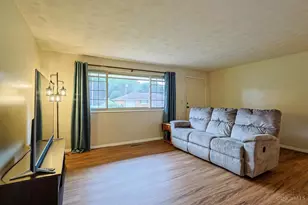 1855 Owendale Dr, Miami Township, OH 45439 - Photo 6