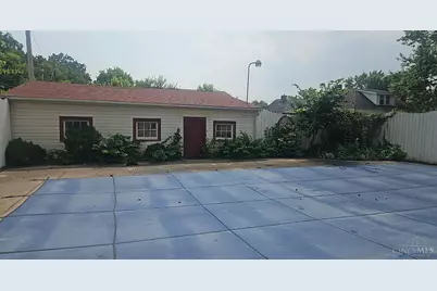 2440 Pleasant Avenue, Hamilton, OH 45015 - Photo 2