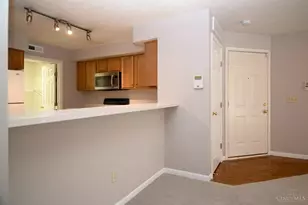 870 Southmeadow Circle, Springfield Township, OH 45231 - Photo 4