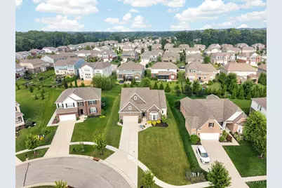 1652 Federal Creek Lane, Hamilton Township, OH 45039 - Photo 2