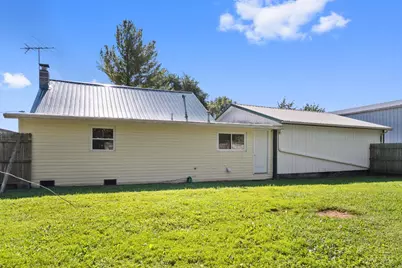 239 Middle North, Russellville, OH 45168 - Photo 8