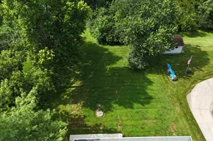6331 Starridge Ct, Green Township, OH 45248 - Photo 4