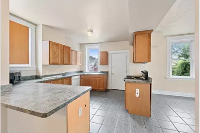 1942 Hudson Avenue, Norwood, OH 45212 - Photo 8