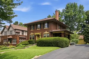 6124 Fairway Dr, Cincinnati, OH 45212 - Photo 2