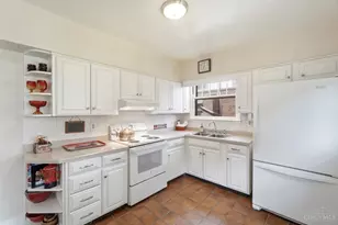 6124 Fairway Dr, Cincinnati, OH 45212 - Photo 20