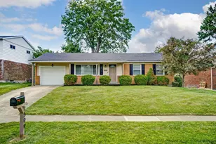 1599 Yellowglen Dr, Anderson Township, OH 45255 - Photo 4
