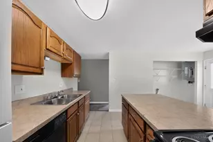 9697 Gibralter Dr, Colerain Township, OH 45251 - Photo 8