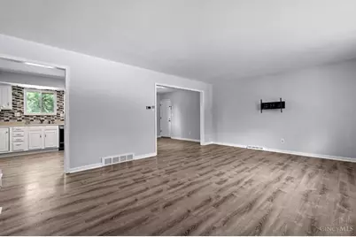 2701 Eckley Boulevard, Dayton, OH 45449 - Photo 4