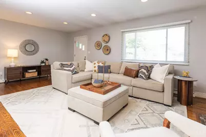 7227 Iuka Avenue, Madeira, OH 45243 - Photo 2