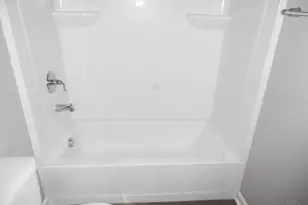 466 W Kemper Rd, Cincinnati, OH 45246 - Photo 26