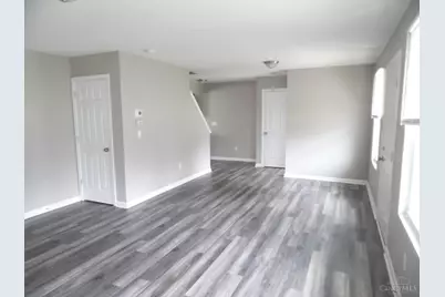 466 W Kemper Road, Cincinnati, OH 45246 - Photo 2