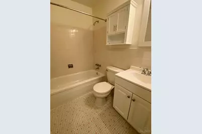 4960 Ridge Avenue #504, Cincinnati, OH 45209 - Photo 10