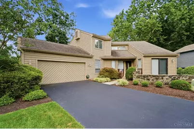 15 Falling Brook Lane, Blue Ash, OH 45241 - Photo 1