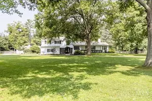 5025 Drake Rd, Indian Hill, OH 45243 - Photo 1