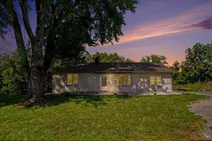 2154 Stubbs Mill Rd, Union Township, OH 45036 - Photo 2