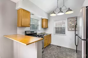 4894 Oaklawn Dr, Cincinnati, OH 45227 - Photo 8