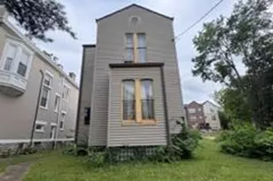 663 June St, Cincinnati, OH 45206 - Photo 4