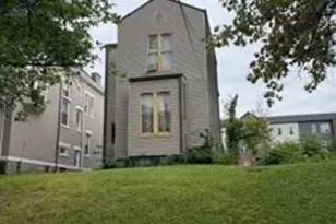 663 June St, Cincinnati, OH 45206 - Photo 2