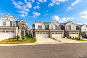 4976 Pebble Ct, Liberty Township, OH 45011 - Photo 4
