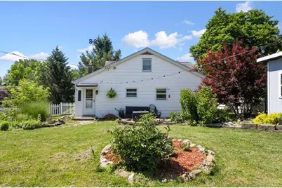 320 E Plane Street, Bethel, OH 45106 - Photo 4