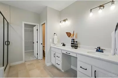 7516 Donegal Drive, Miami Township, OH 45233 - Photo 28