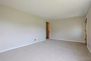 5256 Rybolt Rd, Cincinnati, OH 45248 - Photo 6