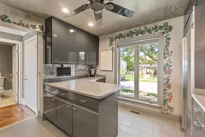 382 Grand Avenue, Cincinnati, OH 45205 - Photo 8