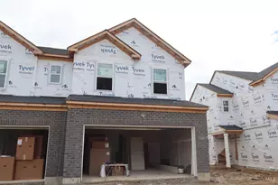 7240 Grandpoint Dr, West Chester, OH 45040 - Photo 2