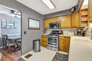 6943 Rob Vern Dr, Cincinnati, OH 45239 - Photo 12