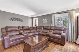 6943 Rob Vern Dr, Cincinnati, OH 45239 - Photo 8