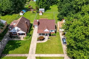 6943 Rob Vern Dr, Cincinnati, OH 45239 - Photo 2