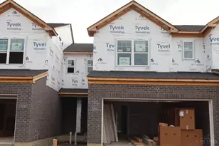 7236 Grandpoint Dr, West Chester, OH 45040 - Photo 2