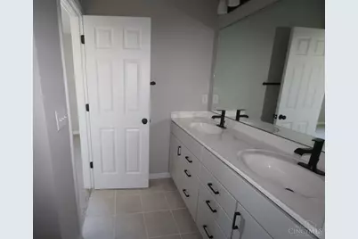 7232 Grandpoint Drive #49, West Chester, OH 45040 - Photo 8