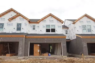 7232 Grandpoint Dr, West Chester, OH 45040 - Photo 1