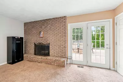 4555 Ross Avenue, Franklin Township, OH 45005 - Photo 12