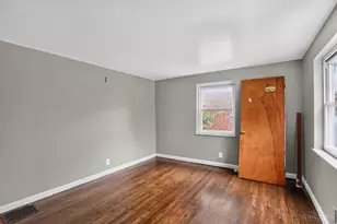 8243 Daly Rd, Cincinnati, OH 45231 - Photo 8