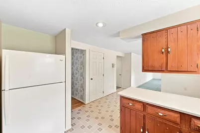 4938 Bonaventure Court, Cincinnati, OH 45238 - Photo 8