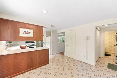 4938 Bonaventure Court, Cincinnati, OH 45238 - Photo 10