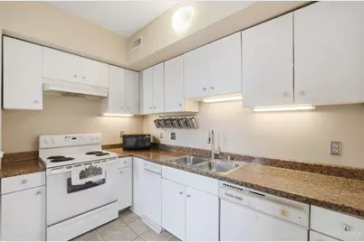 427 Hopkins Street #8, Cincinnati, OH 45203 - Photo 14
